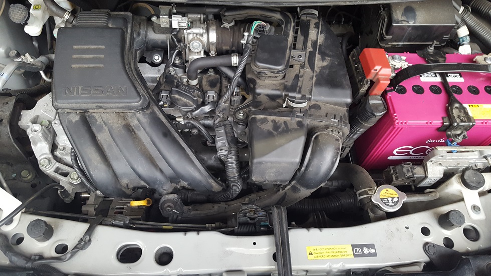 中古車を購入する前に自分で点検する箇所 エンジンオイル ノート E12 車の検査報告書